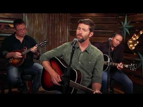 Josh Turner – Three Wooden Crosses (Forever Country Cover Series)